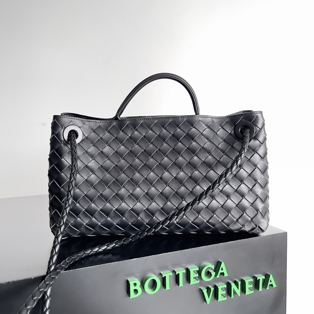 Bottega Veneta Shopping Bags